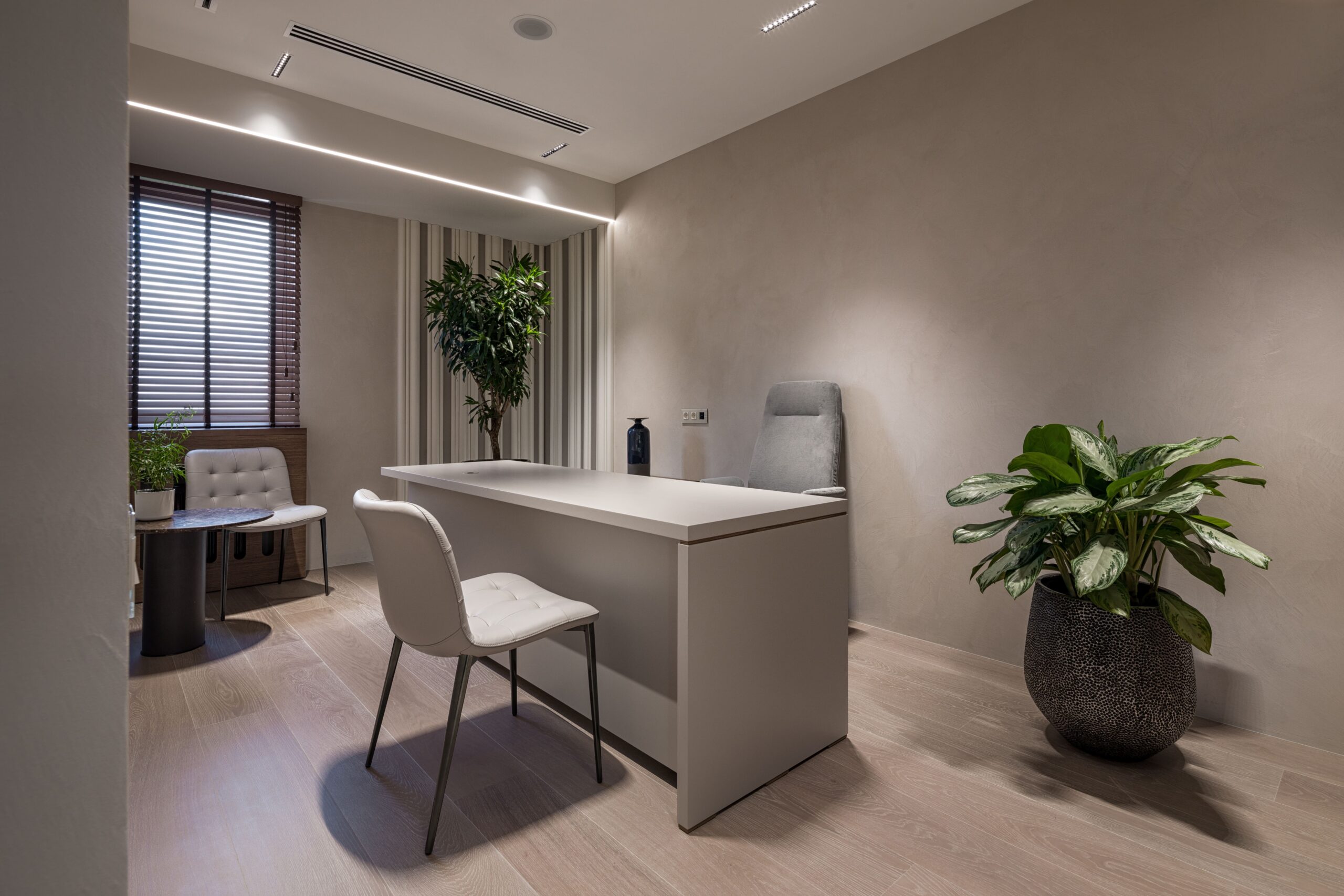Skyline office