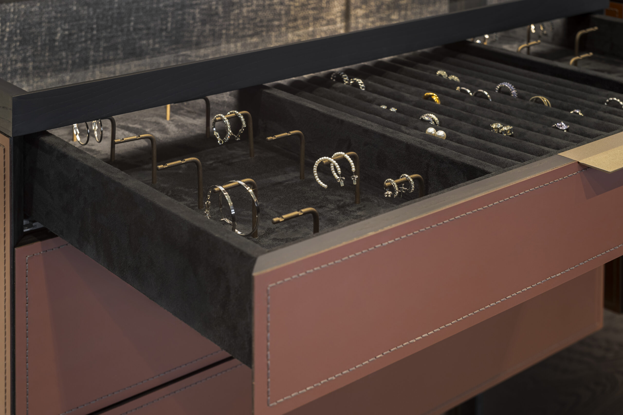 Wardrobe Bassa